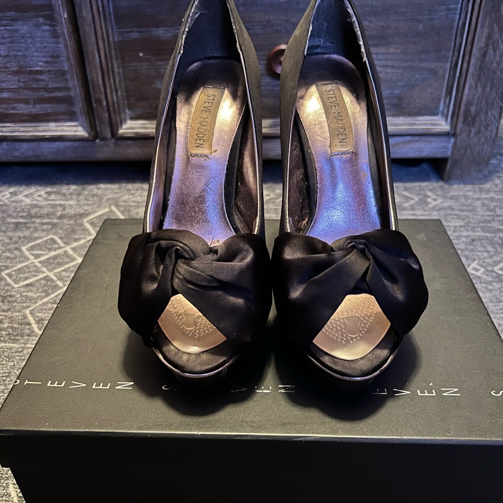 Steven By Steve Madden Black Satin Bow Heels